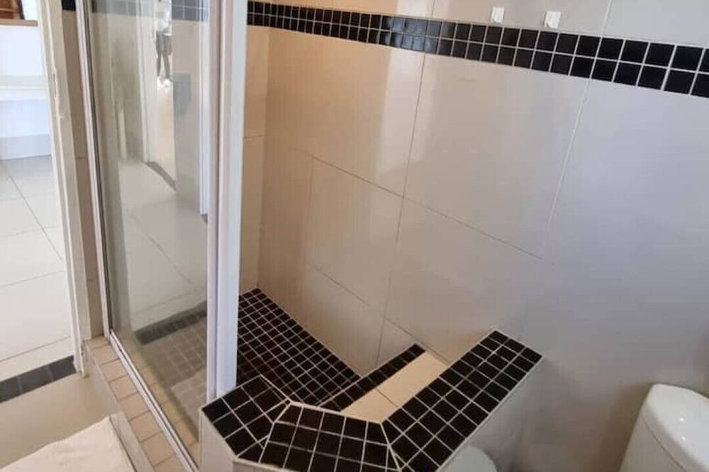 Photo of Bathroom in Great Brak River