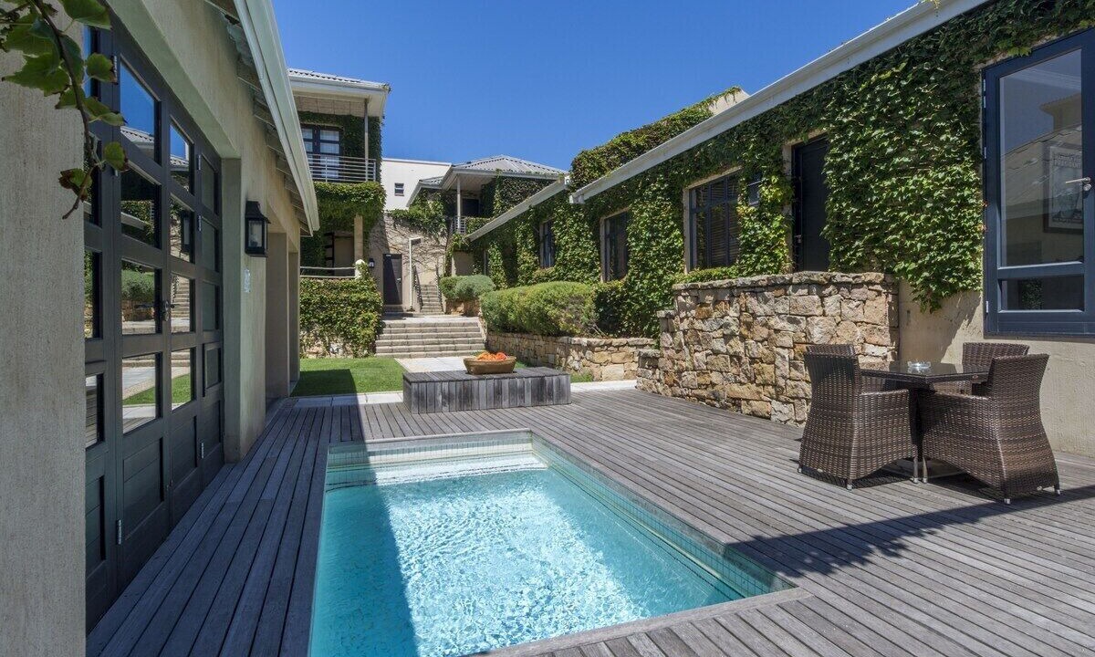 Photo of Outdoor in Humewood