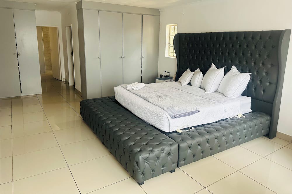 Photo of Bedroom in Muldersdrift