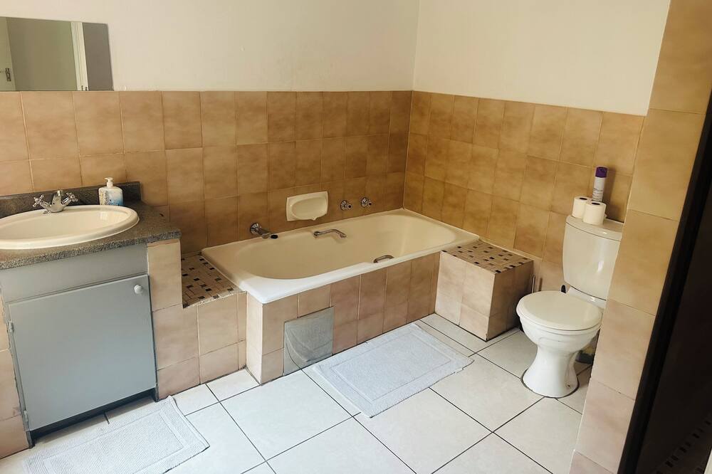 Photo of Bathroom in Muldersdrift