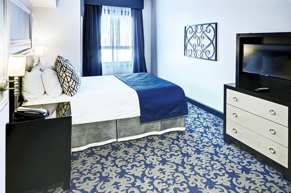 Photo of Bedroom in Lower Nob Hill