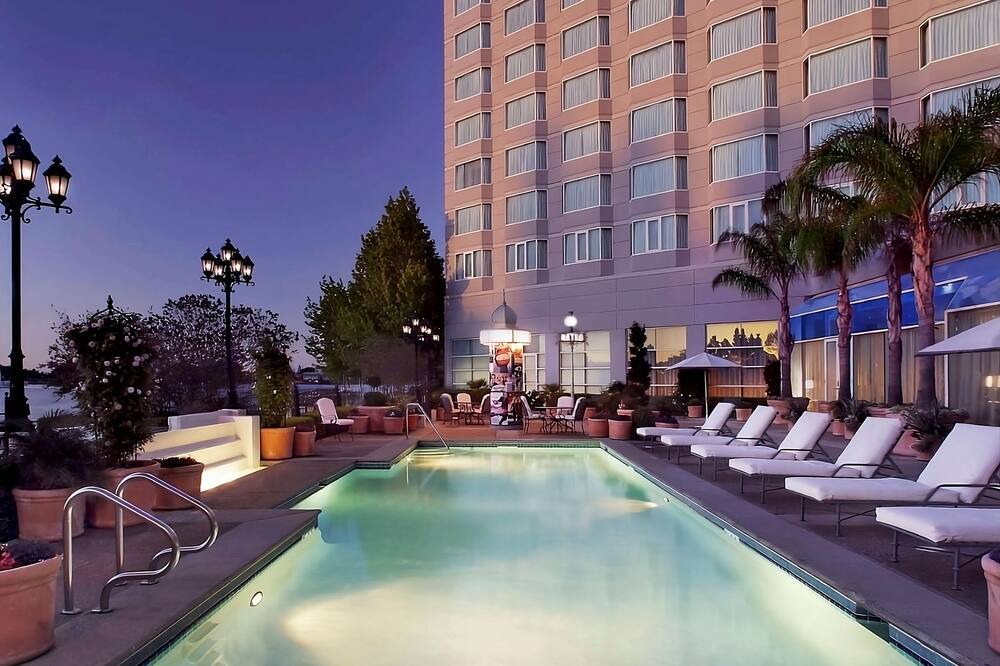 Photo of Outdoor in Redwood Shores