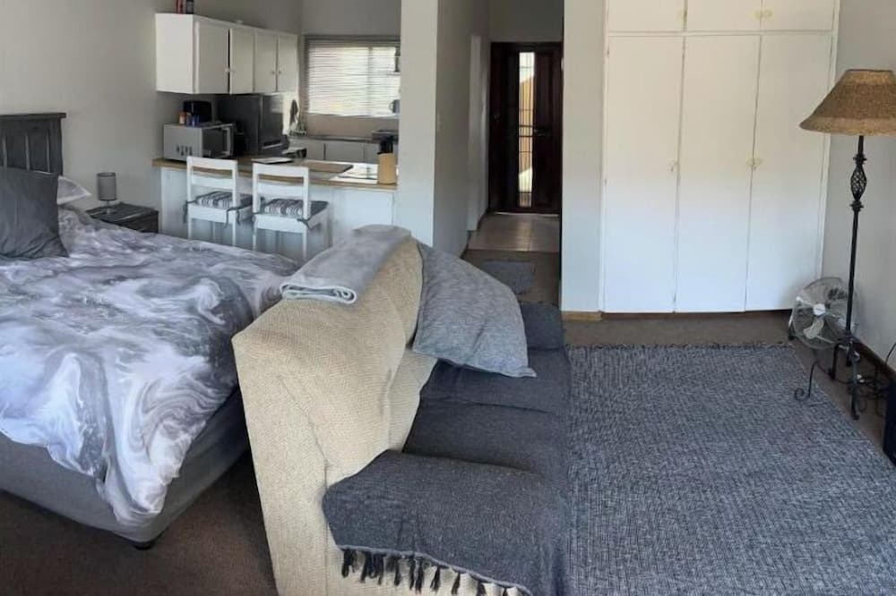 Photo of Bedroom in Gonubie
