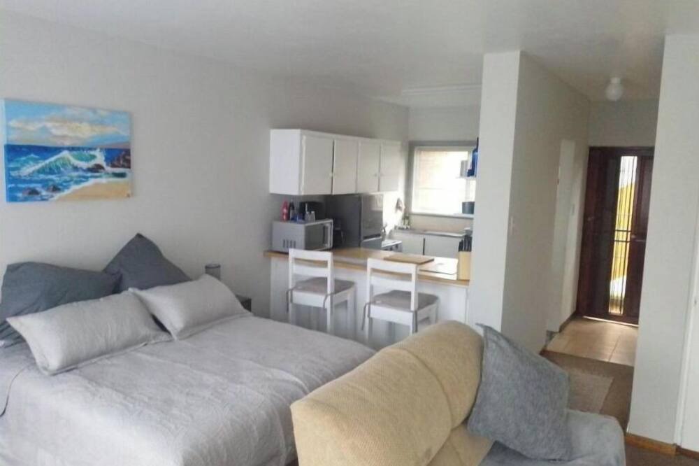 Photo of Livingroom in Gonubie