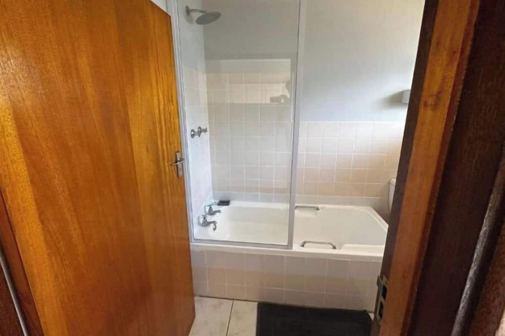 Photo of Bathroom in Gonubie