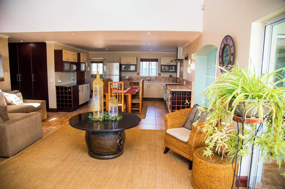 Photo of Livingroom in Knysna