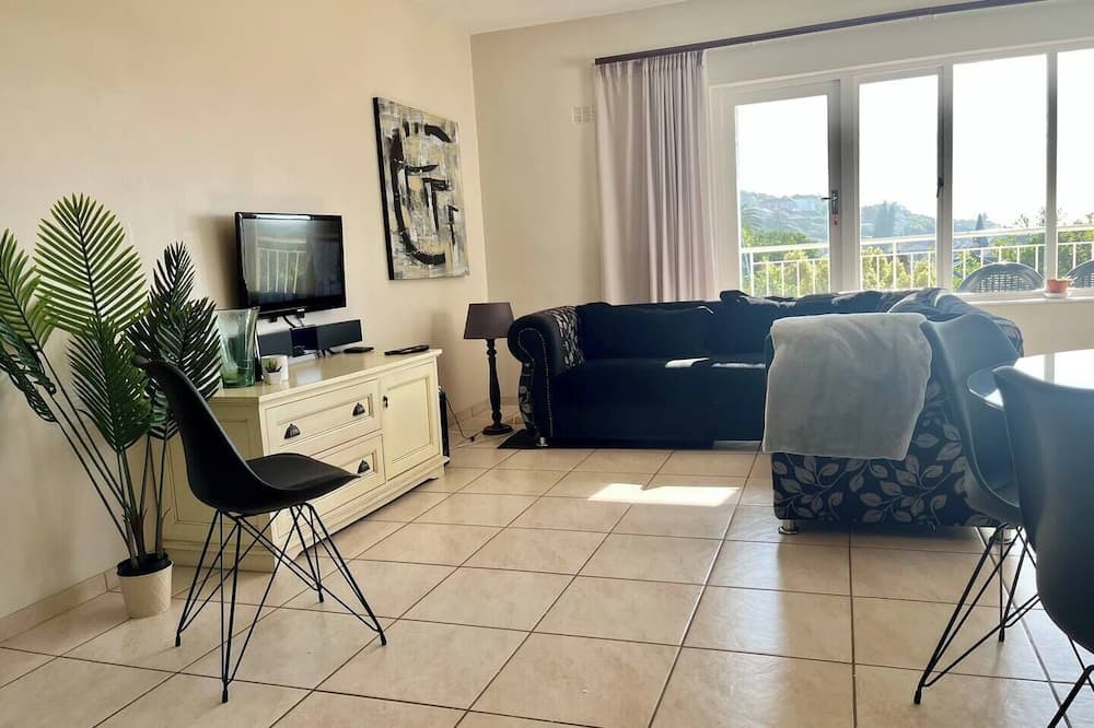 Photo of Livingroom in Muizenberg