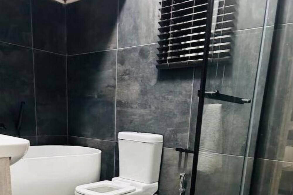 Photo of Bathroom in Berea