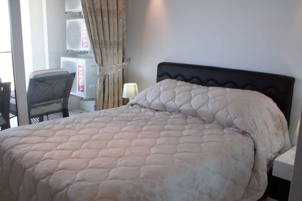 Photo of Bedroom in Side