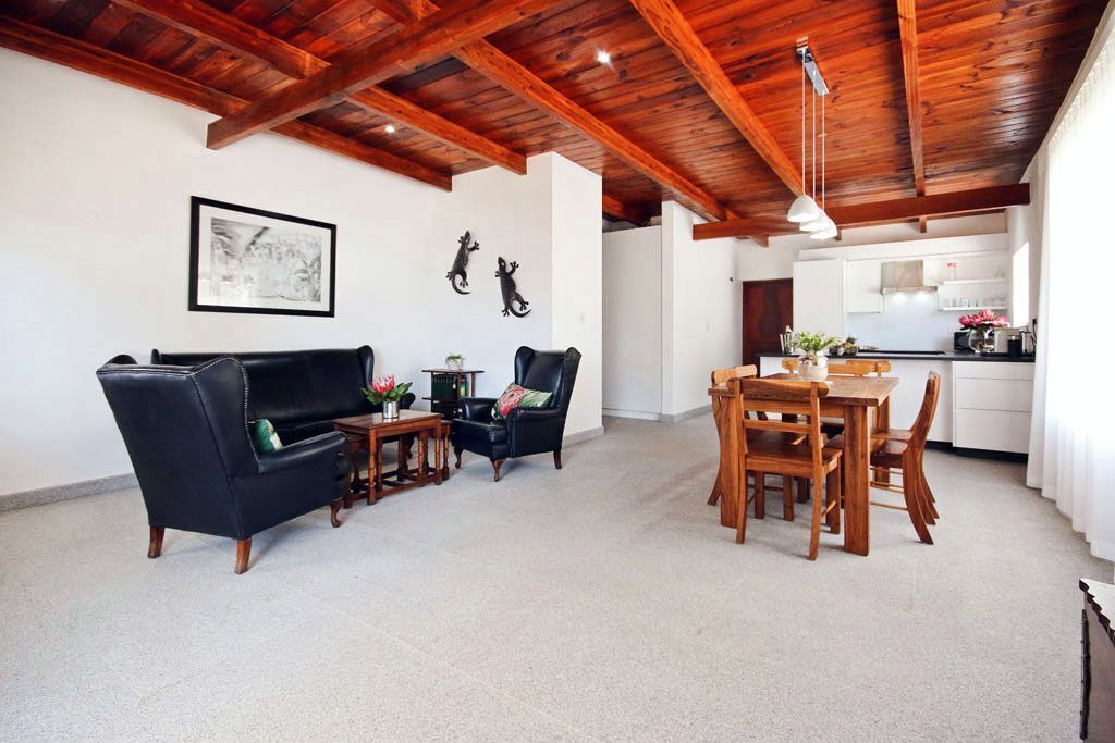 Photo of Livingroom in Mountainside