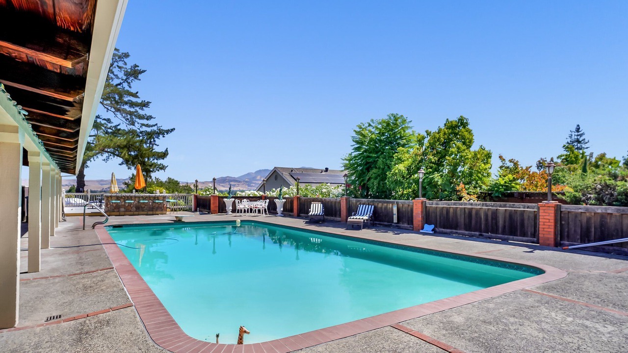 Photo of Outdoor in Pleasant Hill