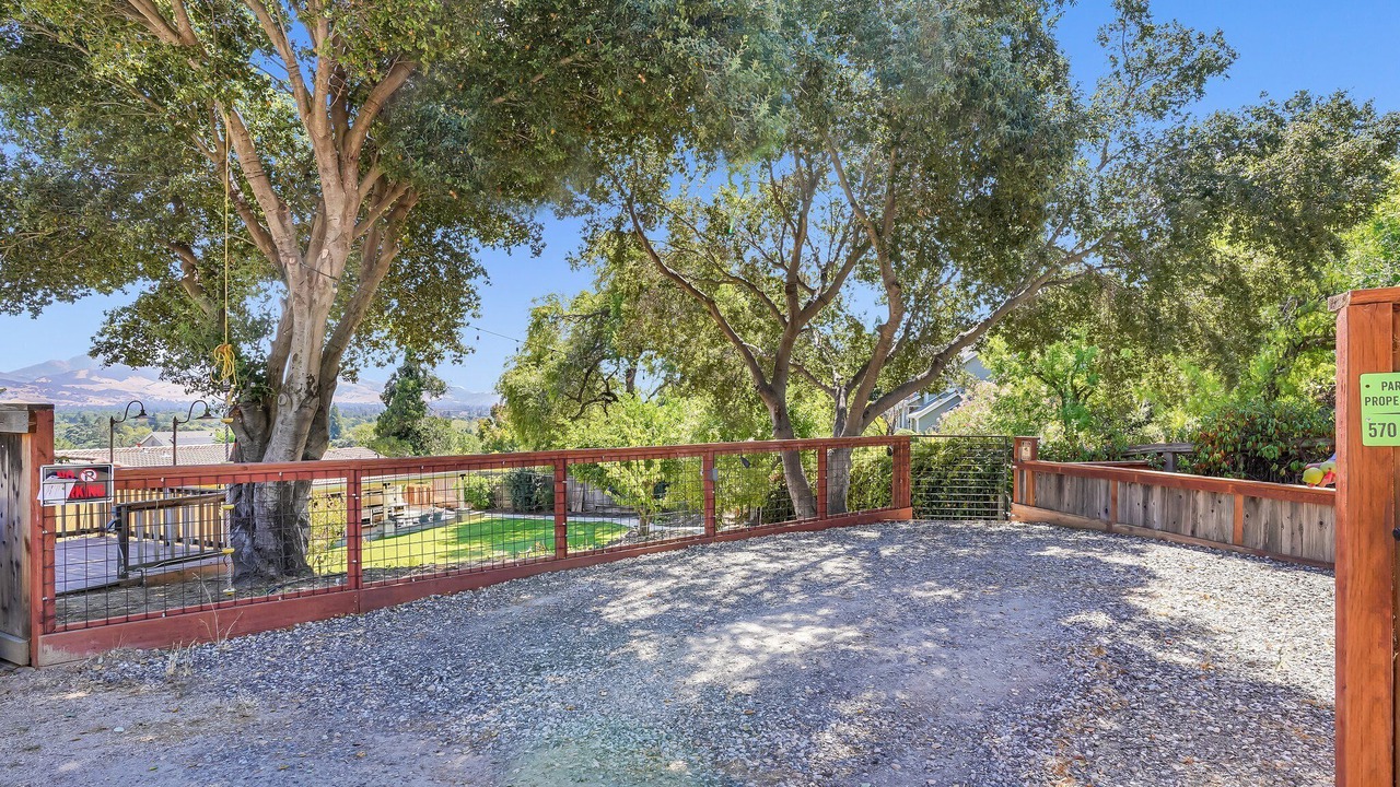 Photo of Outdoor in Pleasant Hill