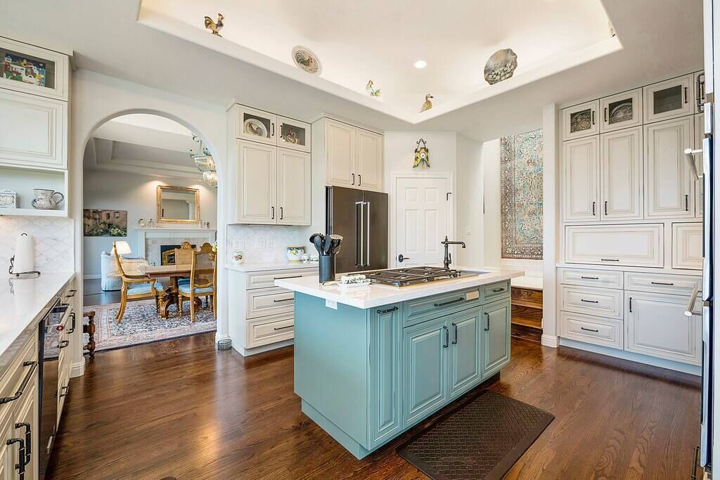 Photo of Kitchen in Larkfield-Wikiup