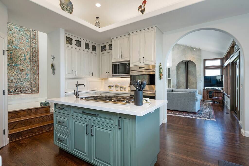Photo of Kitchen in Larkfield-Wikiup