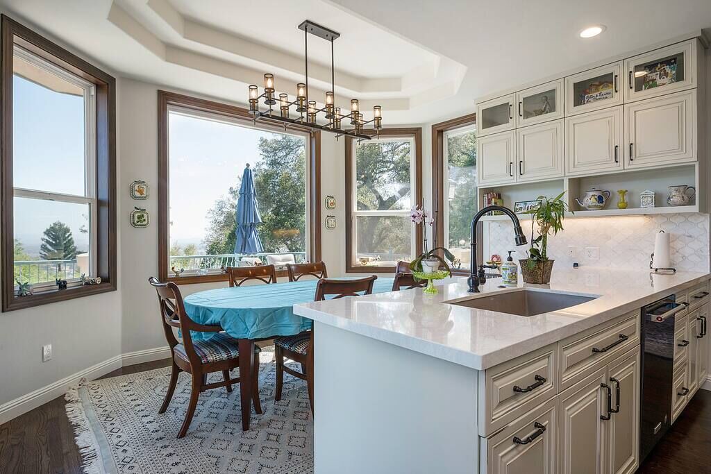 Photo of Kitchen in Larkfield-Wikiup