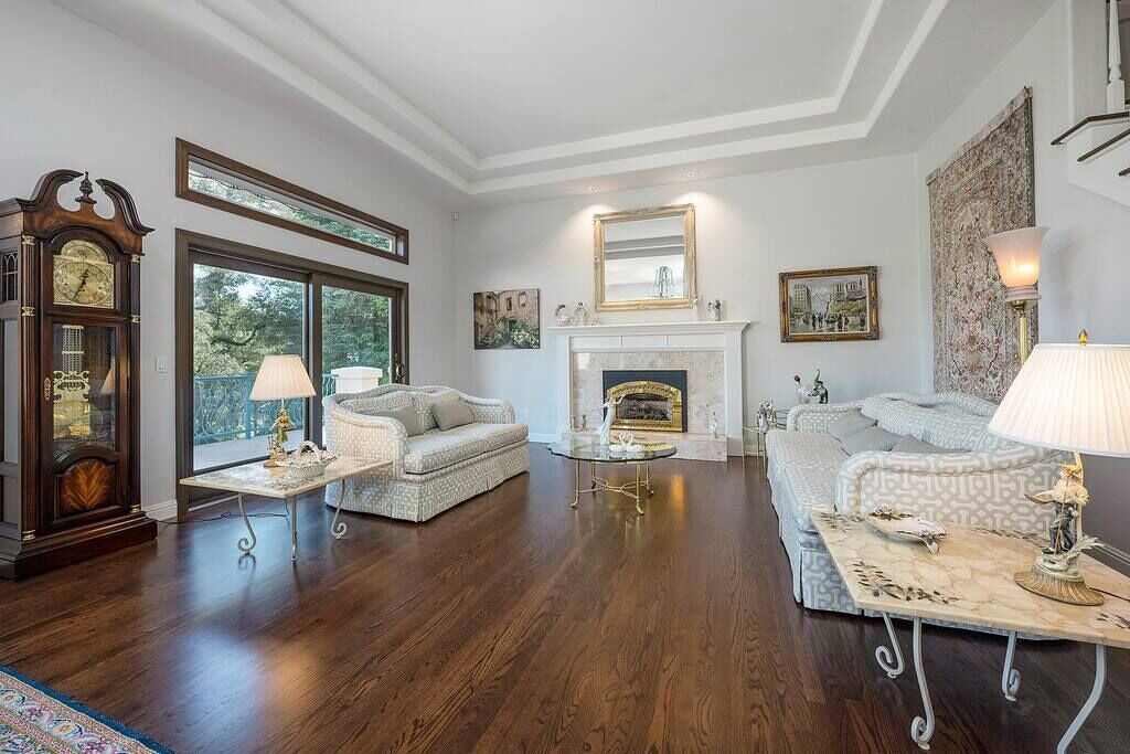Photo of Livingroom in Larkfield-Wikiup