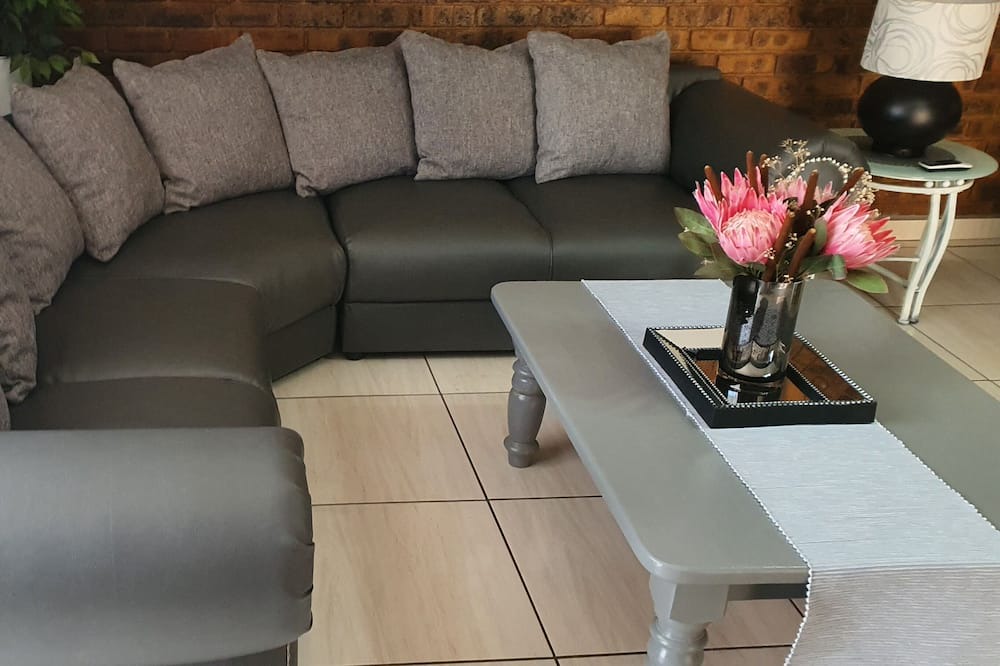 Photo of Livingroom in Boksburg