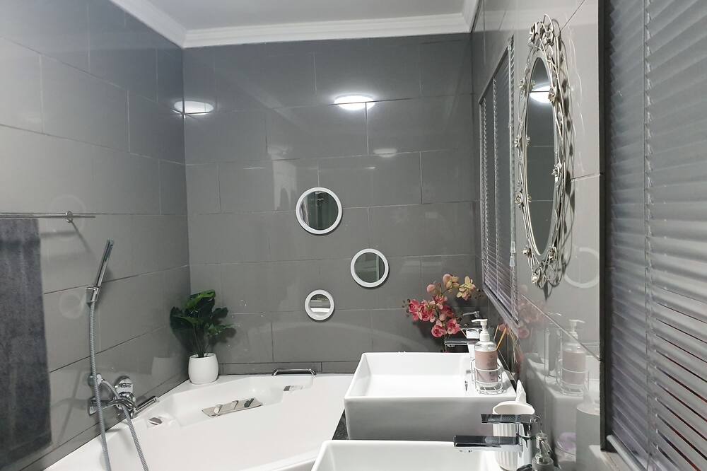 Photo of Bathroom in Boksburg