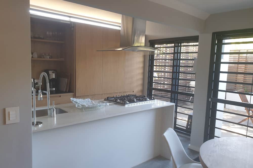 Photo of Kitchen in Plumstead