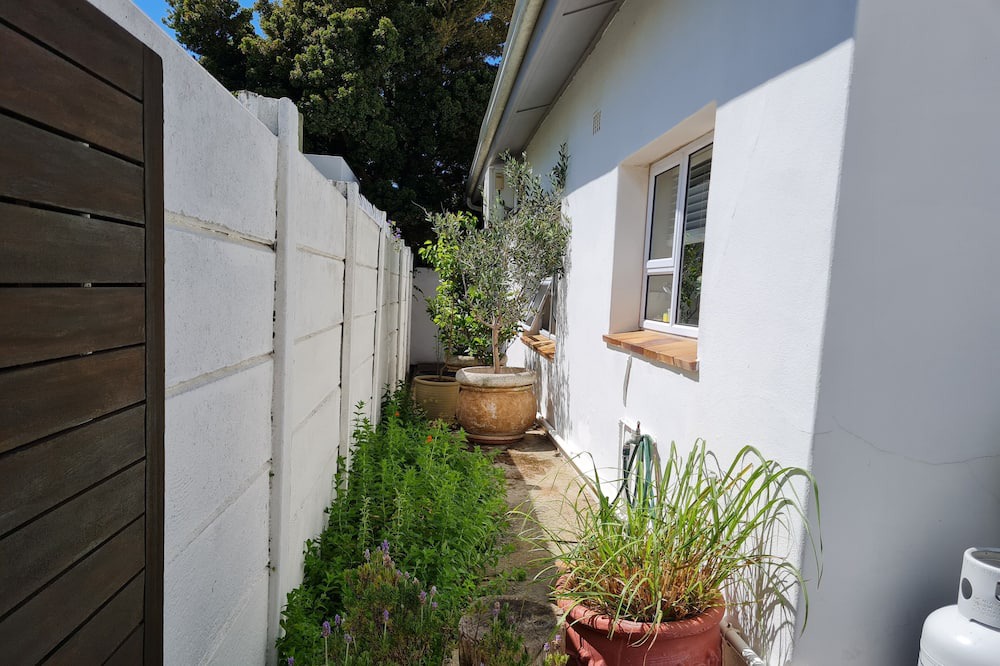 Photo of Others in Gordons Bay Central