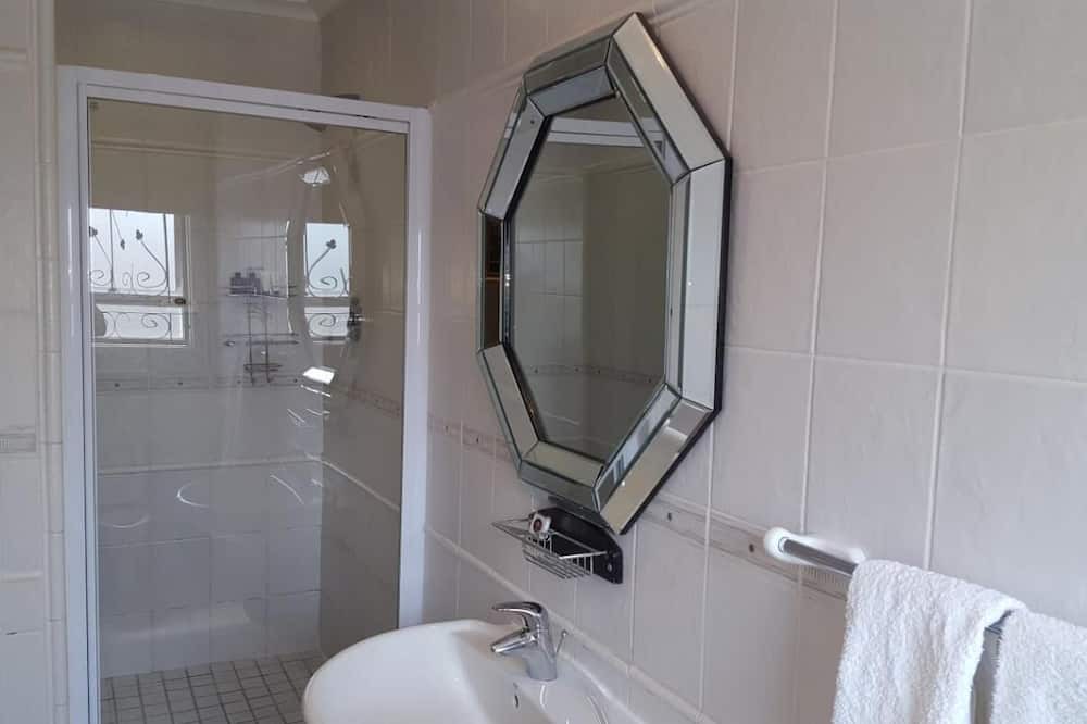 Photo of Bathroom in Rondebosch East