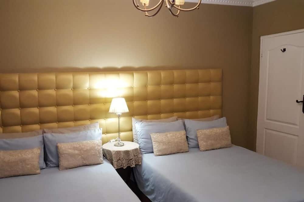 Photo of Bedroom in Rondebosch East