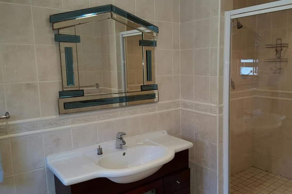 Photo of Bathroom in Rondebosch East