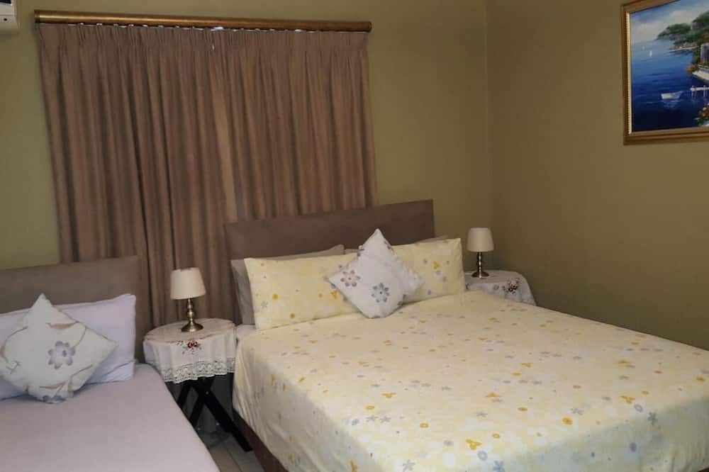 Photo of Bedroom in Rondebosch East
