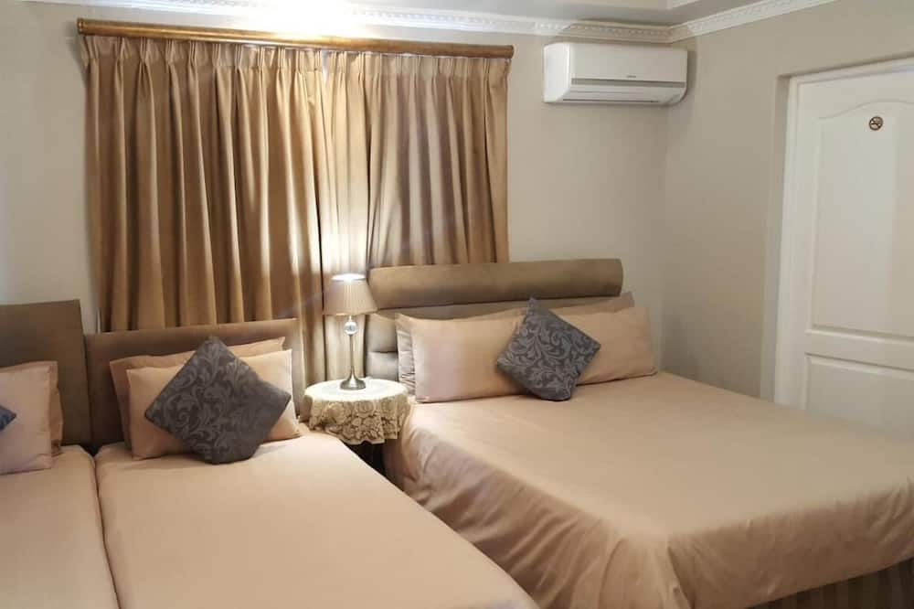 Photo of Bedroom in Rondebosch East
