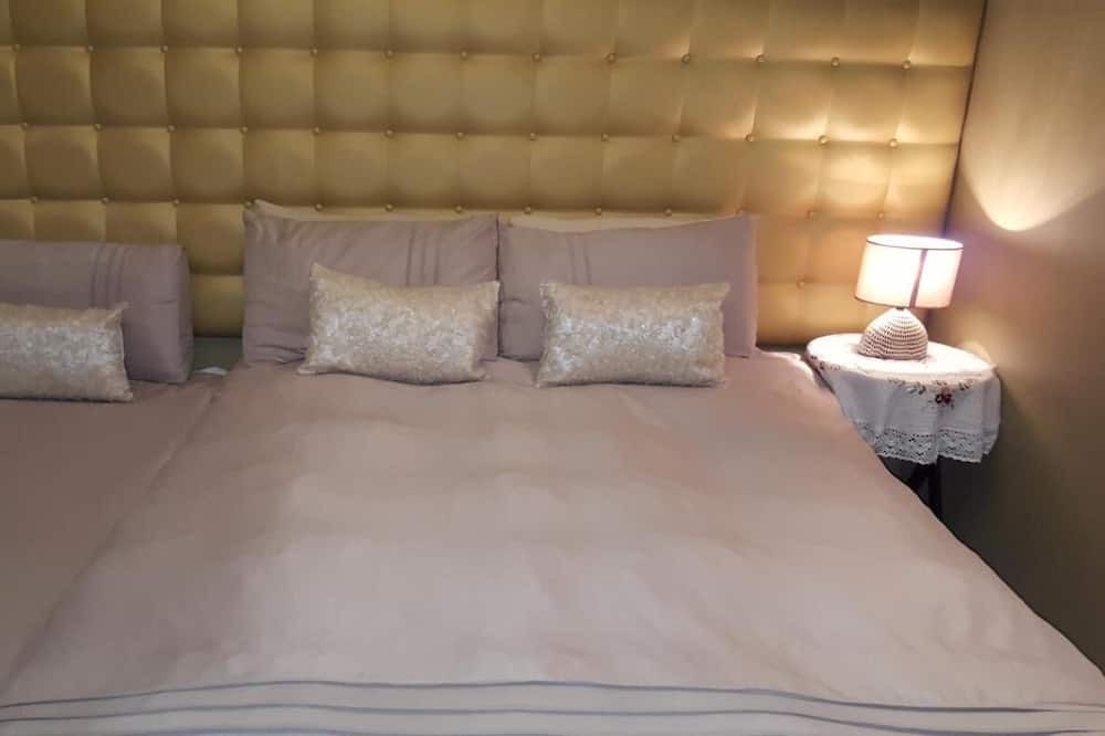 Photo of Bedroom in Rondebosch East