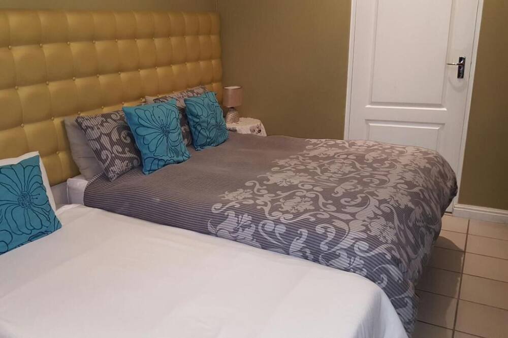 Photo of Bedroom in Rondebosch East