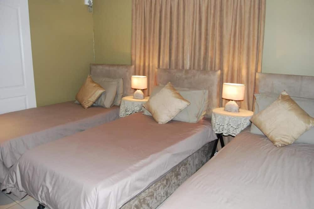 Photo of Bedroom in Rondebosch East