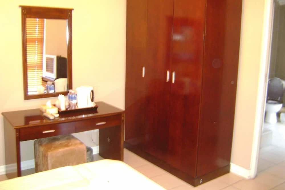 Photo of Bedroom in Rondebosch East