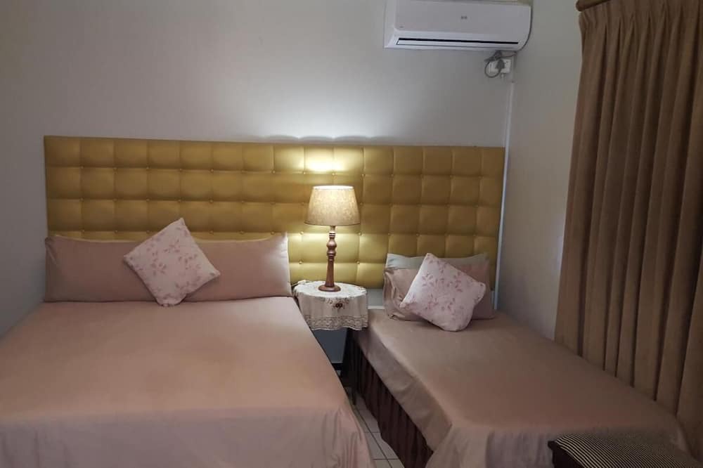 Photo of Bedroom in Rondebosch East