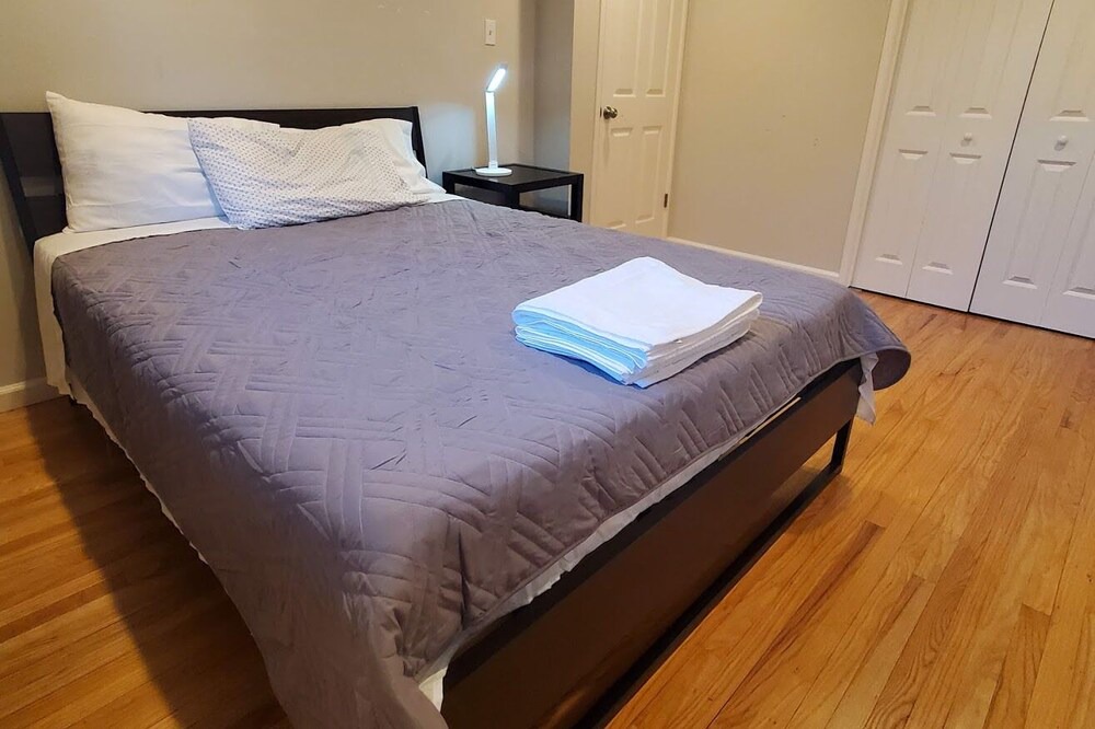 Photo of Bedroom in East San Mateo