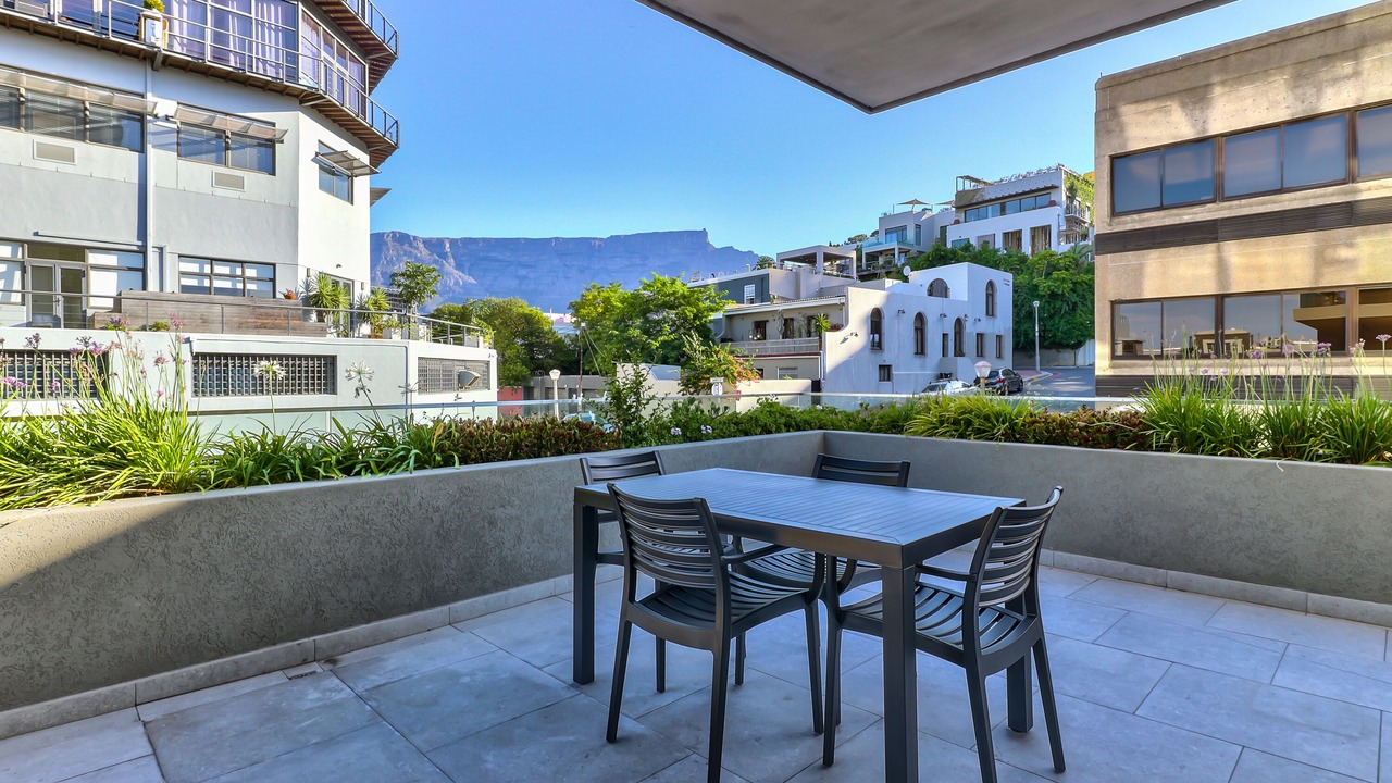 Photo of Patio Balcony in Cape Town City Centre