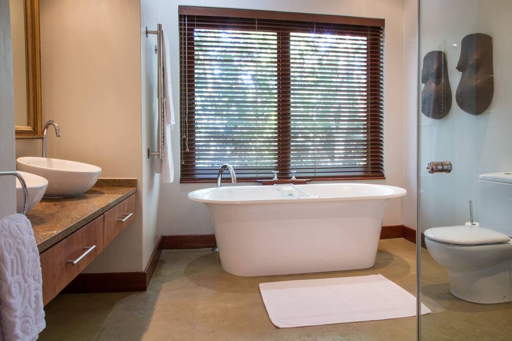 Photo of Bathroom in San Lameer