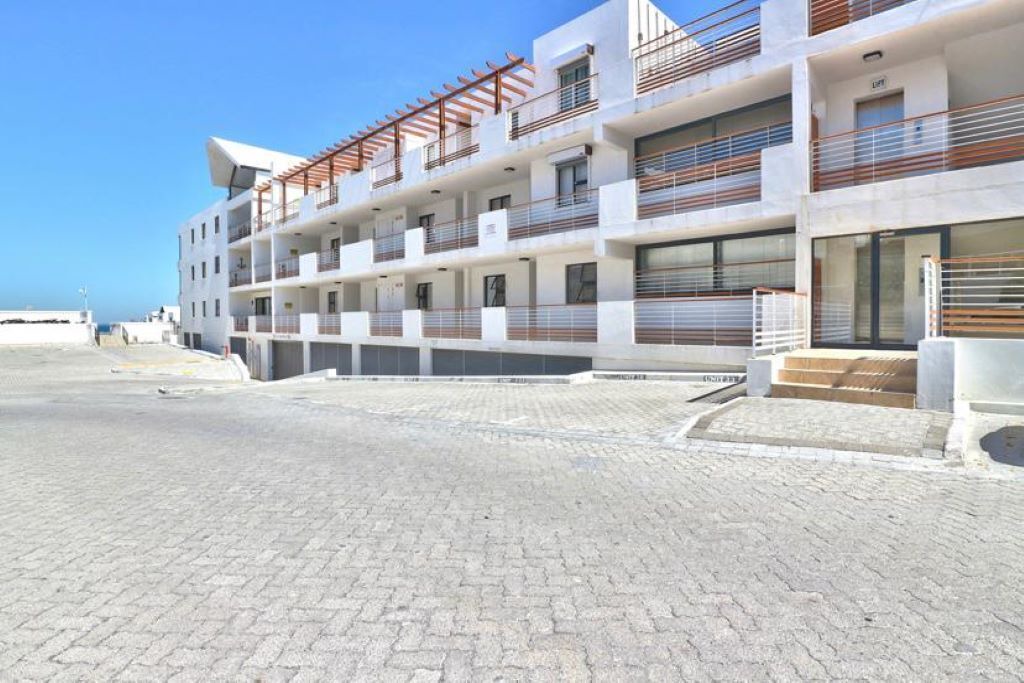 Photo of Outdoor in Bloubergstrand