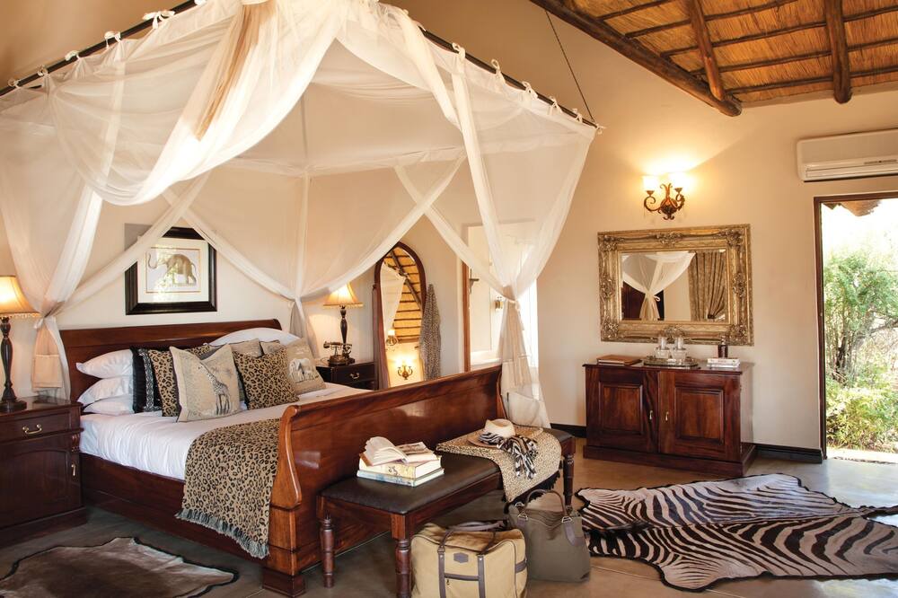 Photo of Bedroom in Thorny Bush Game Reserve