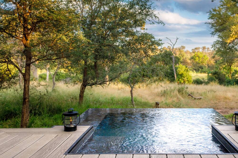 Photo of Bedroom in Thorny Bush Game Reserve