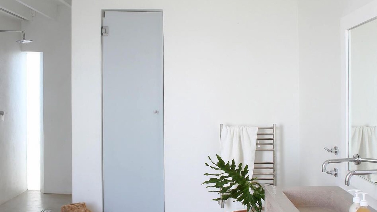 Photo of Bathroom in Paternoster