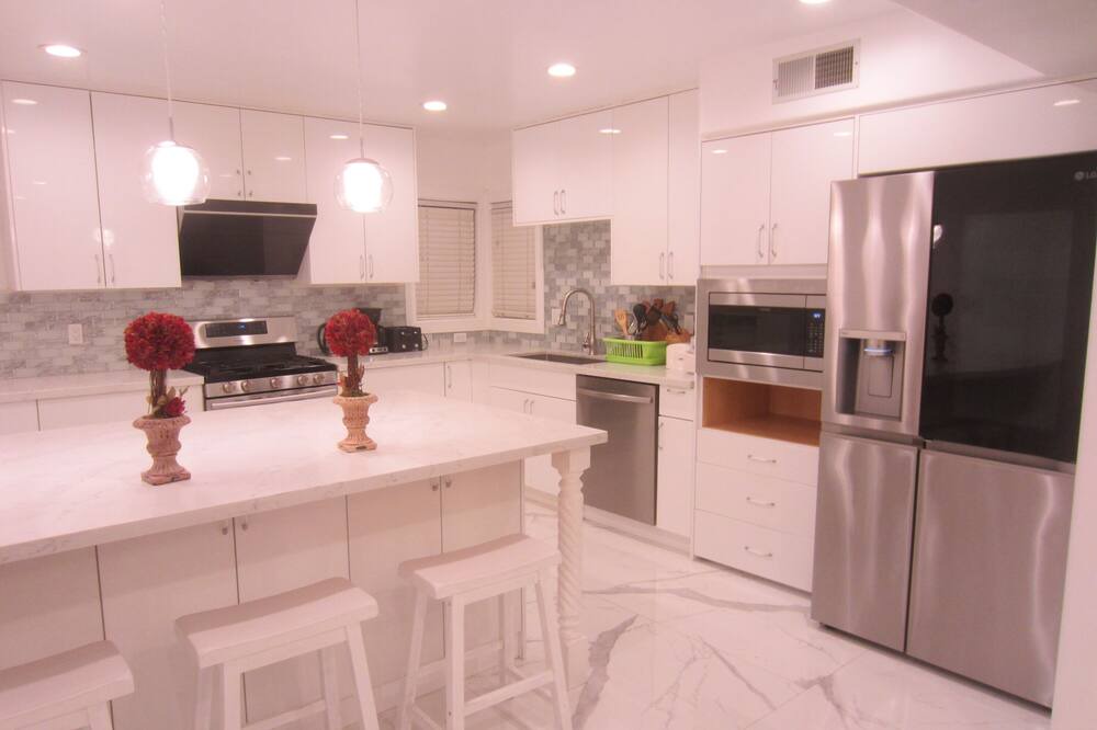 Photo of Kitchen in Claremont Hills