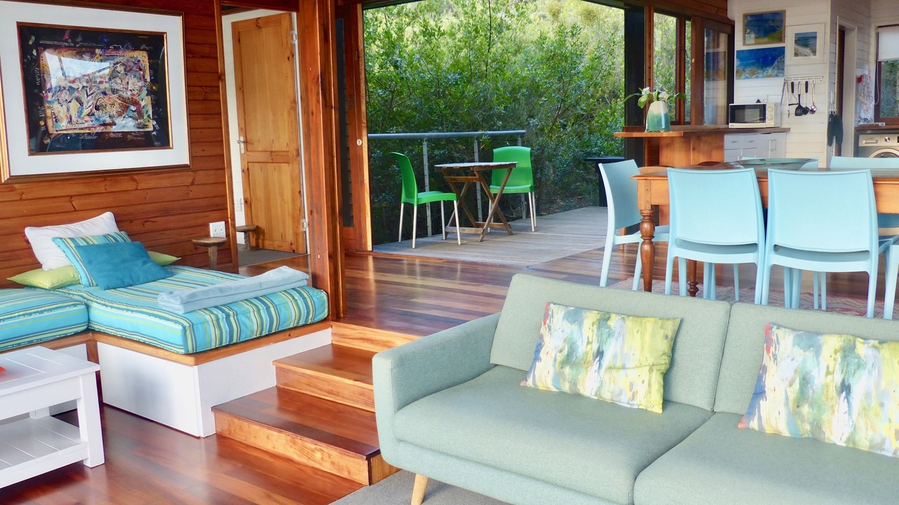 Photo of Livingroom in Victoria Bay