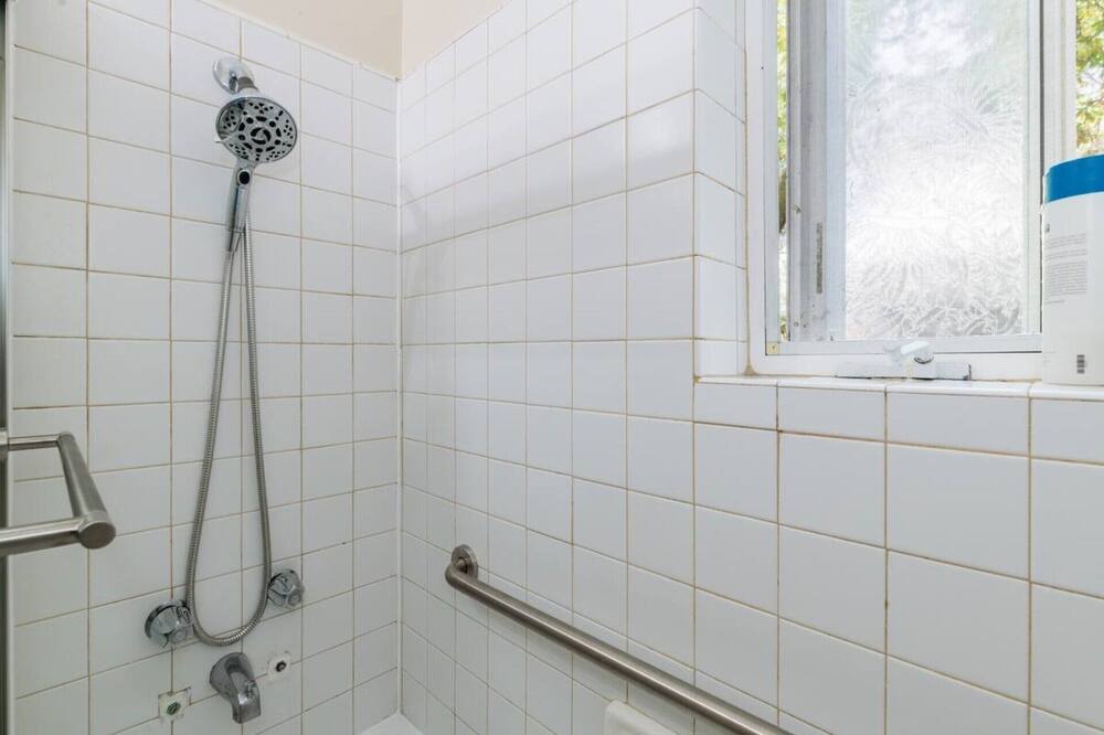 Photo of Bathroom in Crescent Park