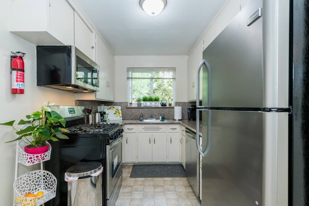 Photo of Kitchen in Crescent Park