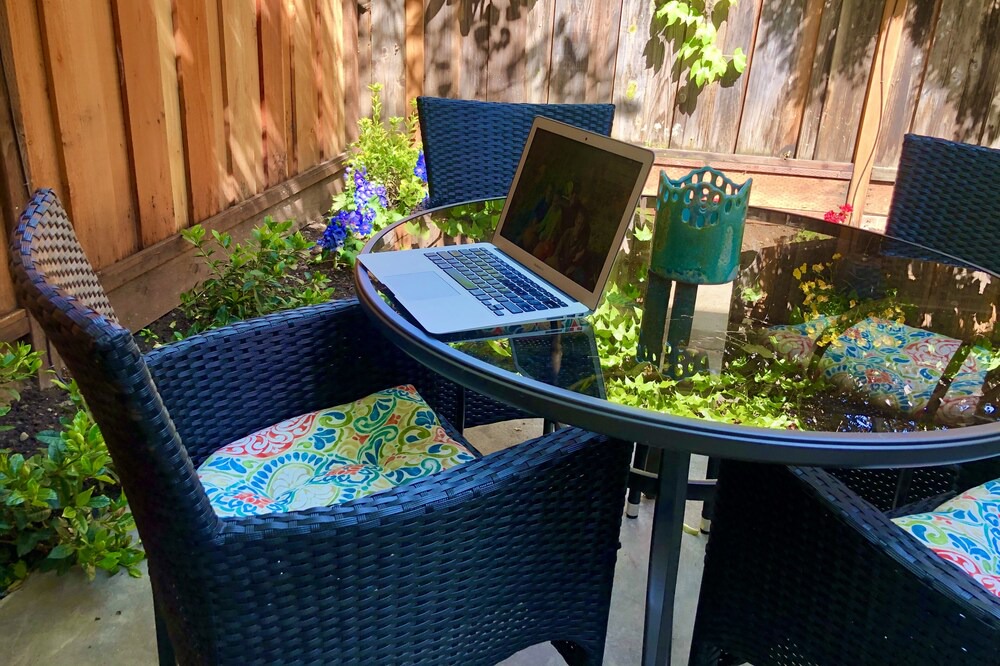 Photo of Patio Balcony in Crescent Park