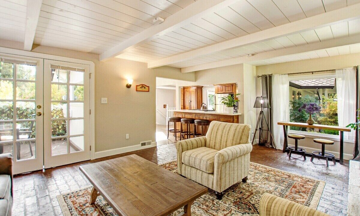 Photo of Livingroom in Scenic Brush Creek