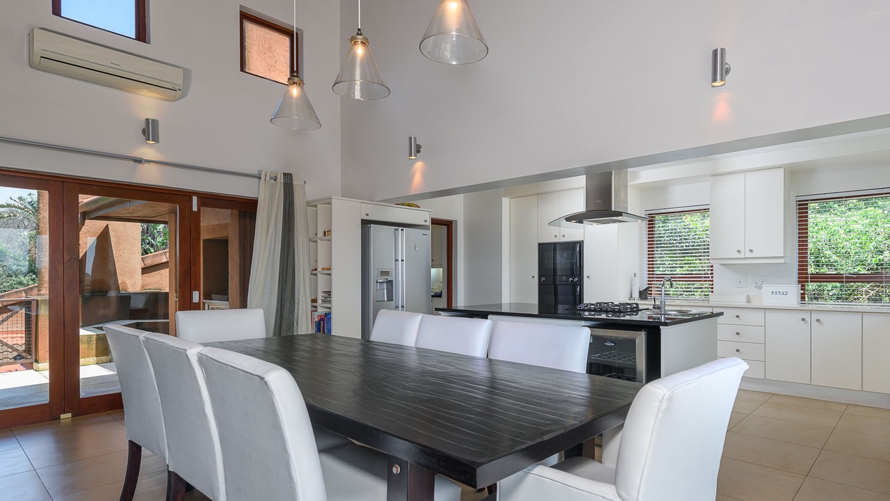 Photo of Livingroom in San Lameer