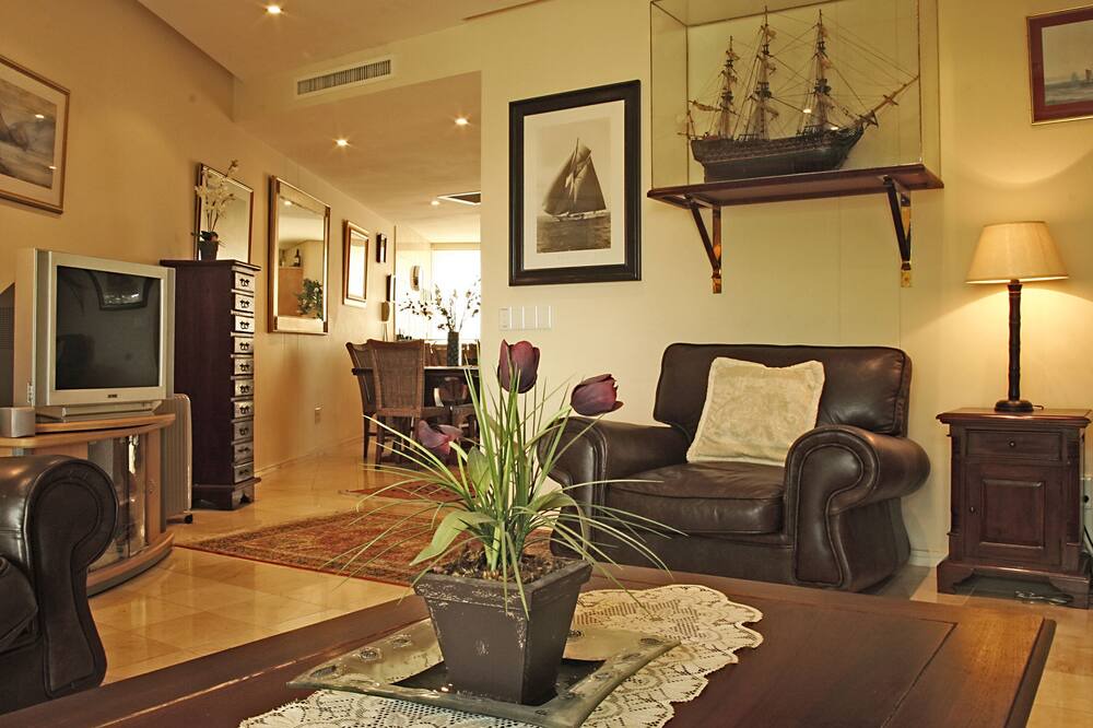 Photo of Livingroom in Victoria and Alfred Waterfront