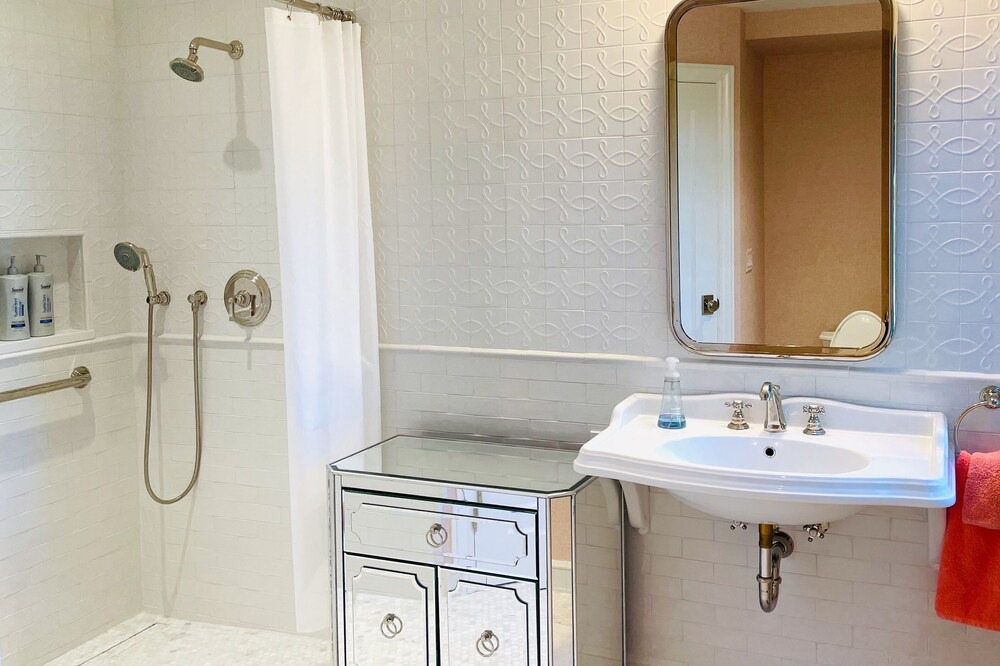 Photo of Bathroom in Napa